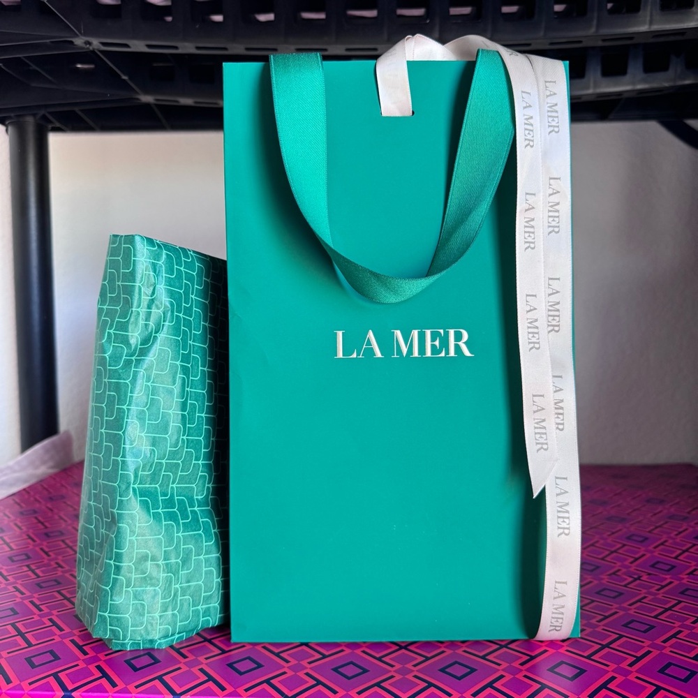 La Mer Medium Paper Shopping Gift Bag Tote with Ribbon 11⅖''x 7" & Wrap Tissue